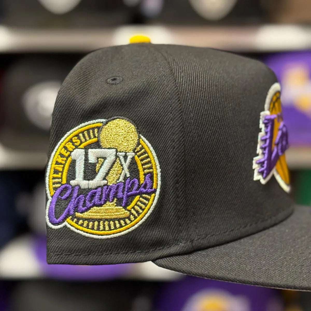New Era Los Angeles Lakers 'Katakana 17x Champions' A-Frame Black 9FIFTY Snapback - Product Image