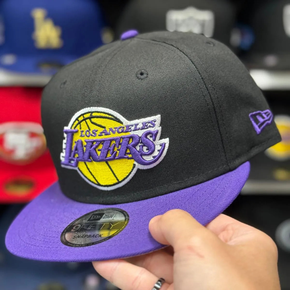 New Era Los Angeles Lakers Black/Purple 9FIFTY Snapback - Product Image
