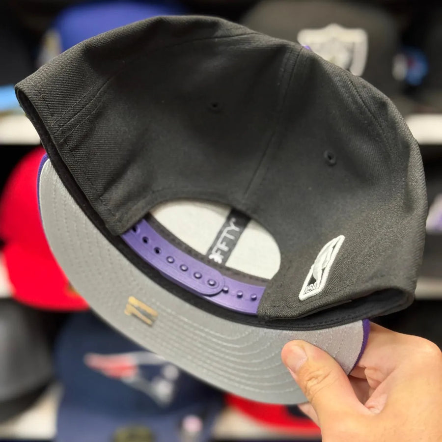 New Era Los Angeles Lakers Black/Purple 9FIFTY Snapback - Product Image