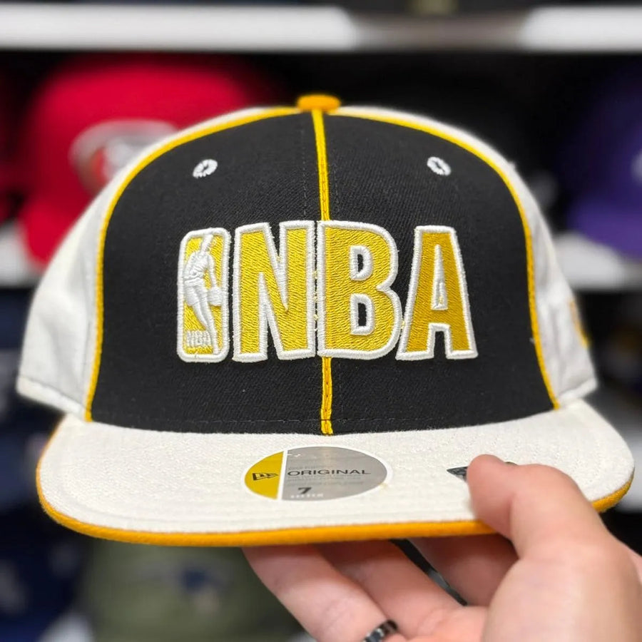 New Era Los Angeles Lakers 'NBA Logo' Black/White 59FIFTY Fitted Hat - Product Image