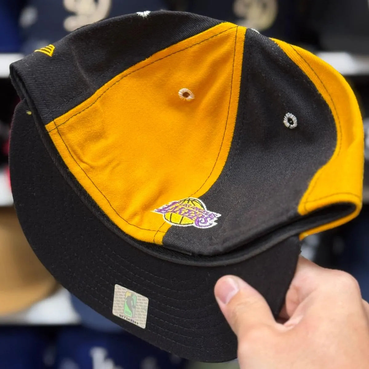 New Era Los Angeles Lakers 'NBA Pinwheel' Black/Yellow 59FIFTY Fitted Hat - Product Image