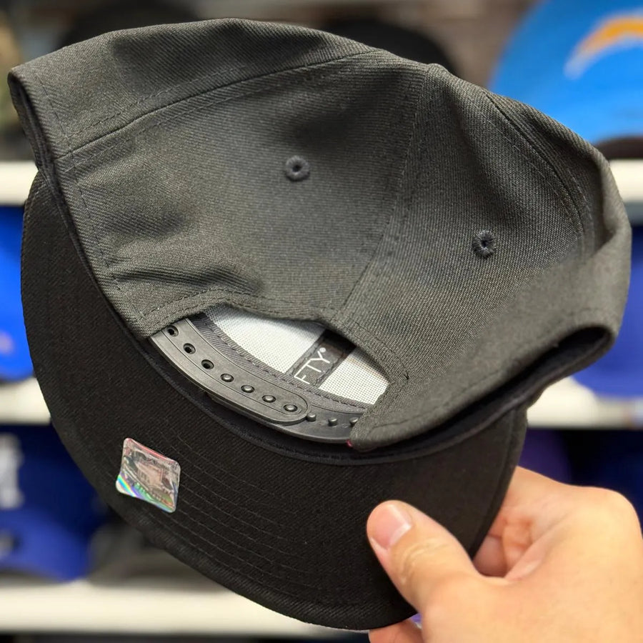 New Era Los Angeles Rams All Black 9FIFTY Snapback - Product Image