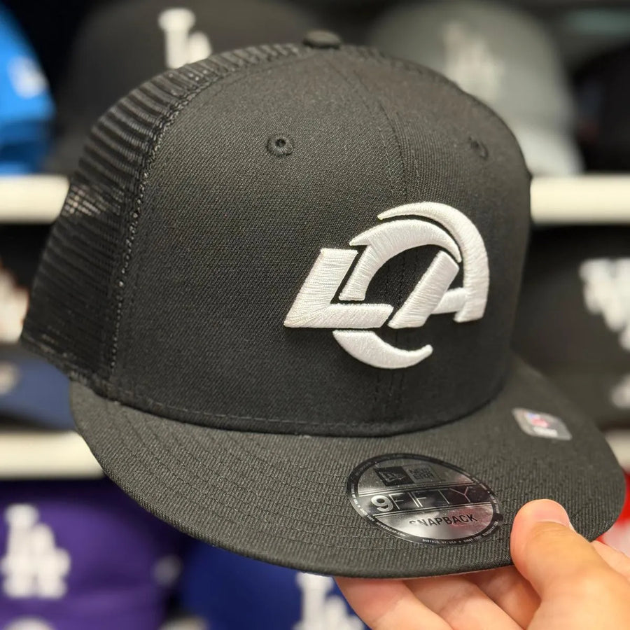 New Era Los Angeles Rams Black/White 9FIFTY Trucker Snapback - Product Image