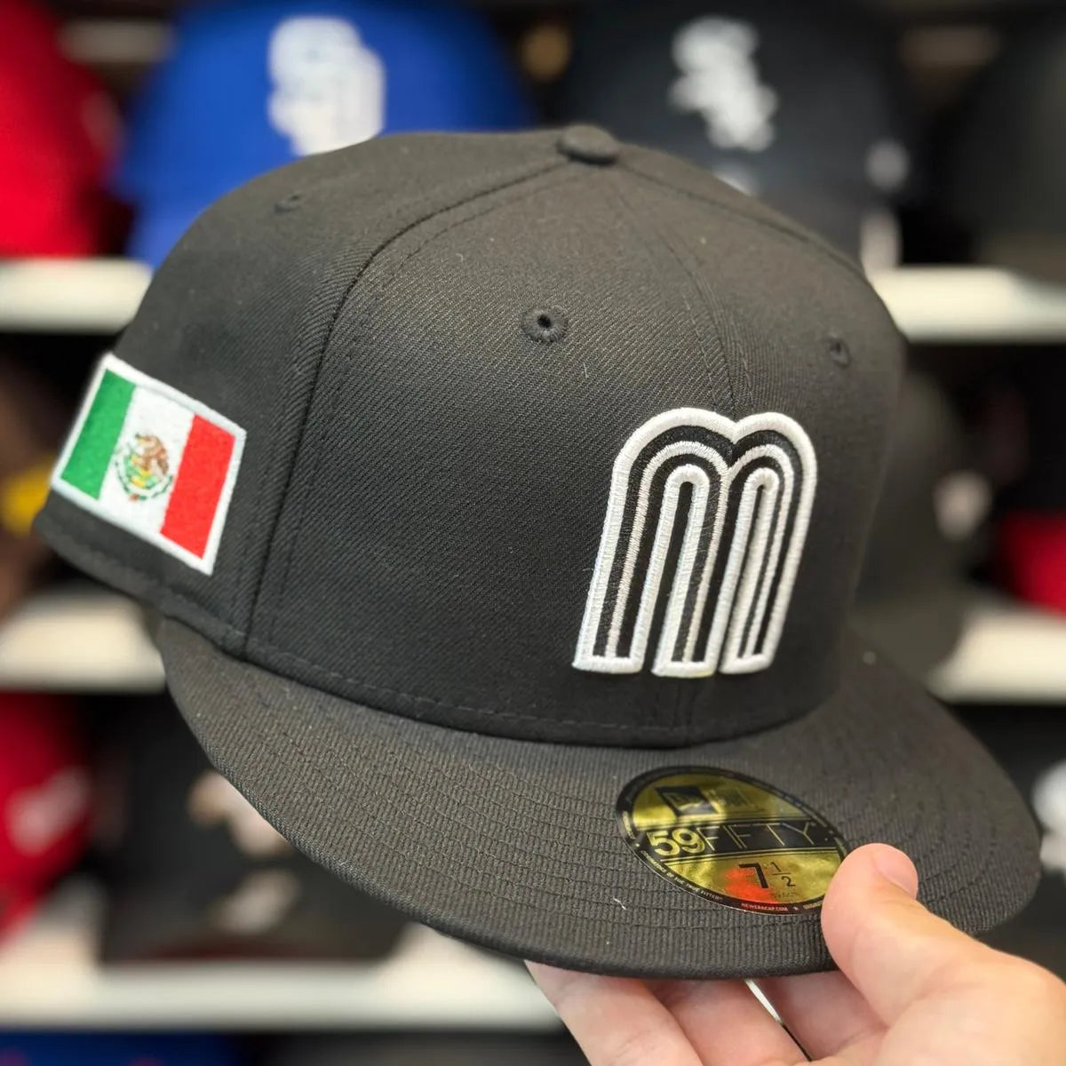 New Era Mexico World Baseball Classics Black 59FIFTY Fitted Hat - Product Image
