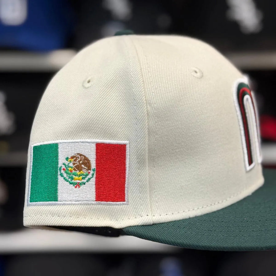 New Era Mexico World Baseball Classics Creme/Green 9FIFTY Snapback - Product Image