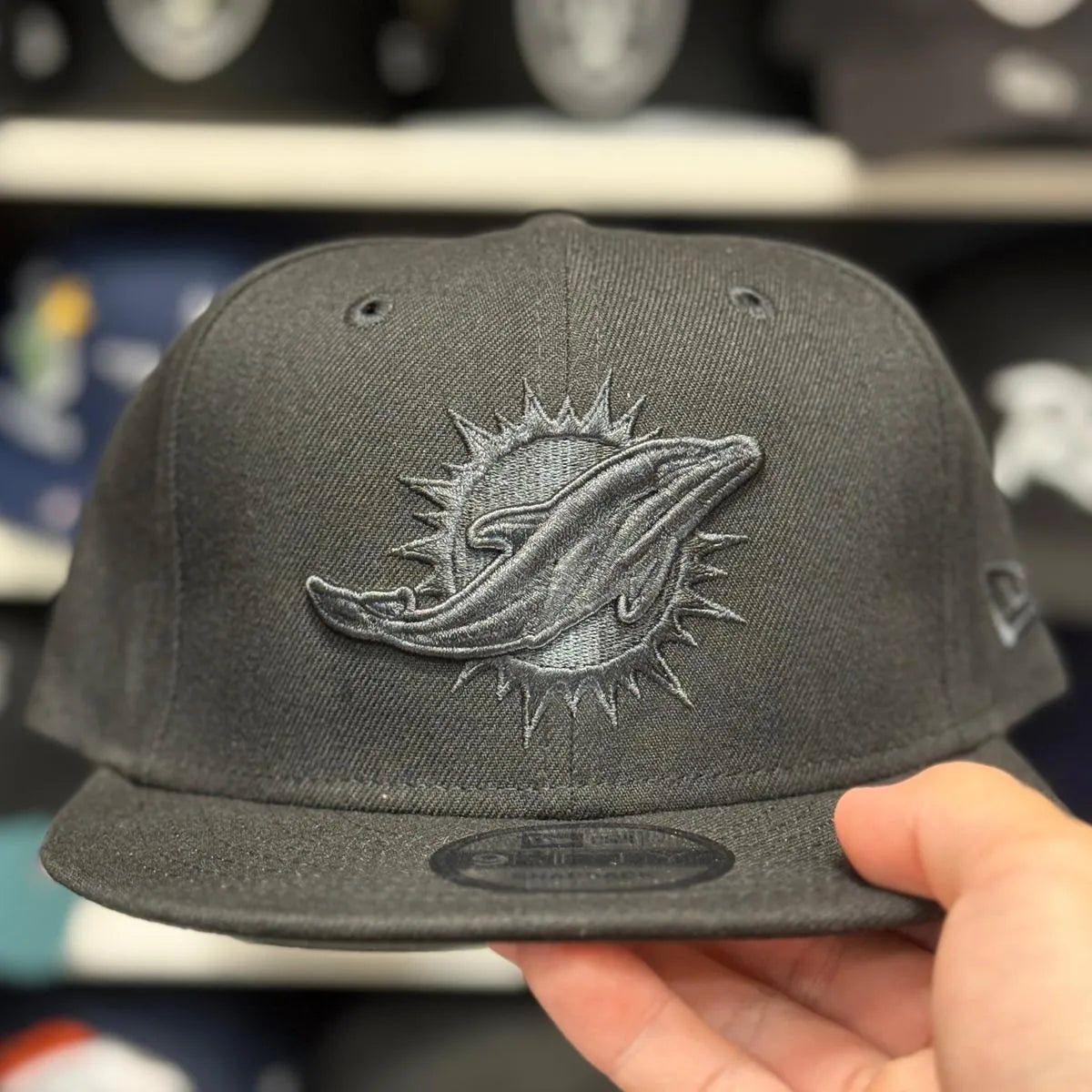 New Era Miami Dolphins Black 9FIFTY Snapback - Product Image