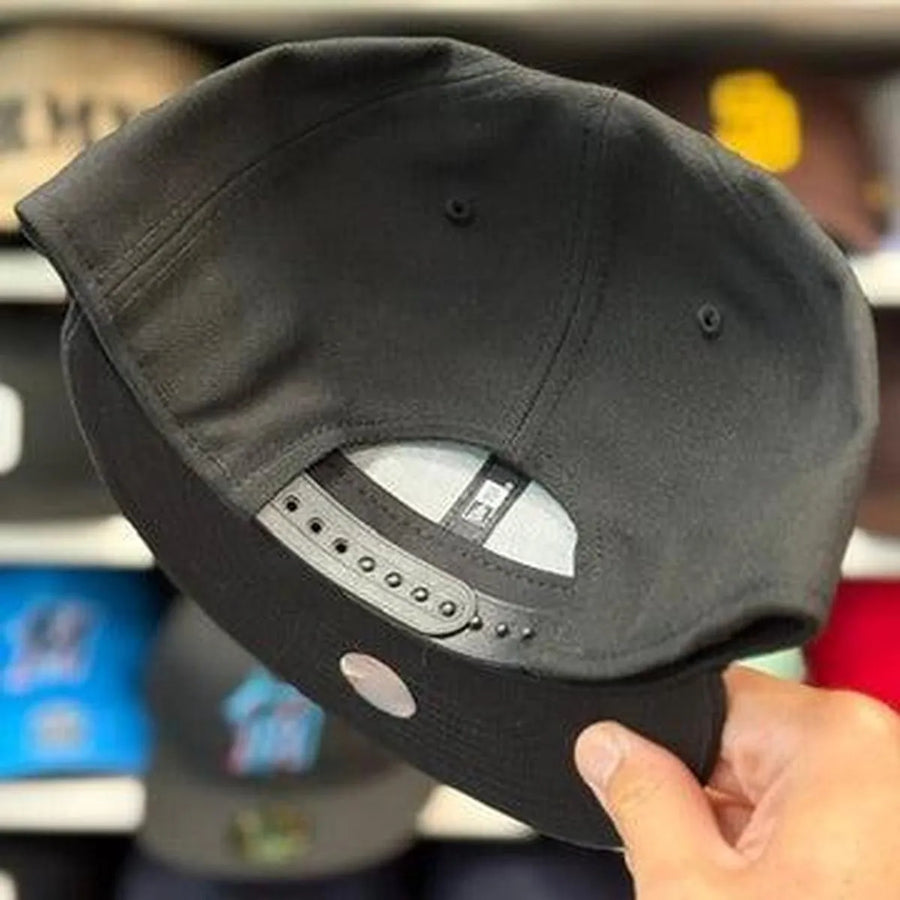 New Era Miami Marlins Black/White 9FIFTY Snapback - Product Image