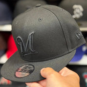 New Era Milwaukee Brewers Black/Black 9FIFTY Snapback - Product Image
