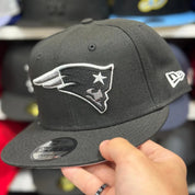New Era New England Patriots Black/Silver 9FIFTY Snapback - Product Image