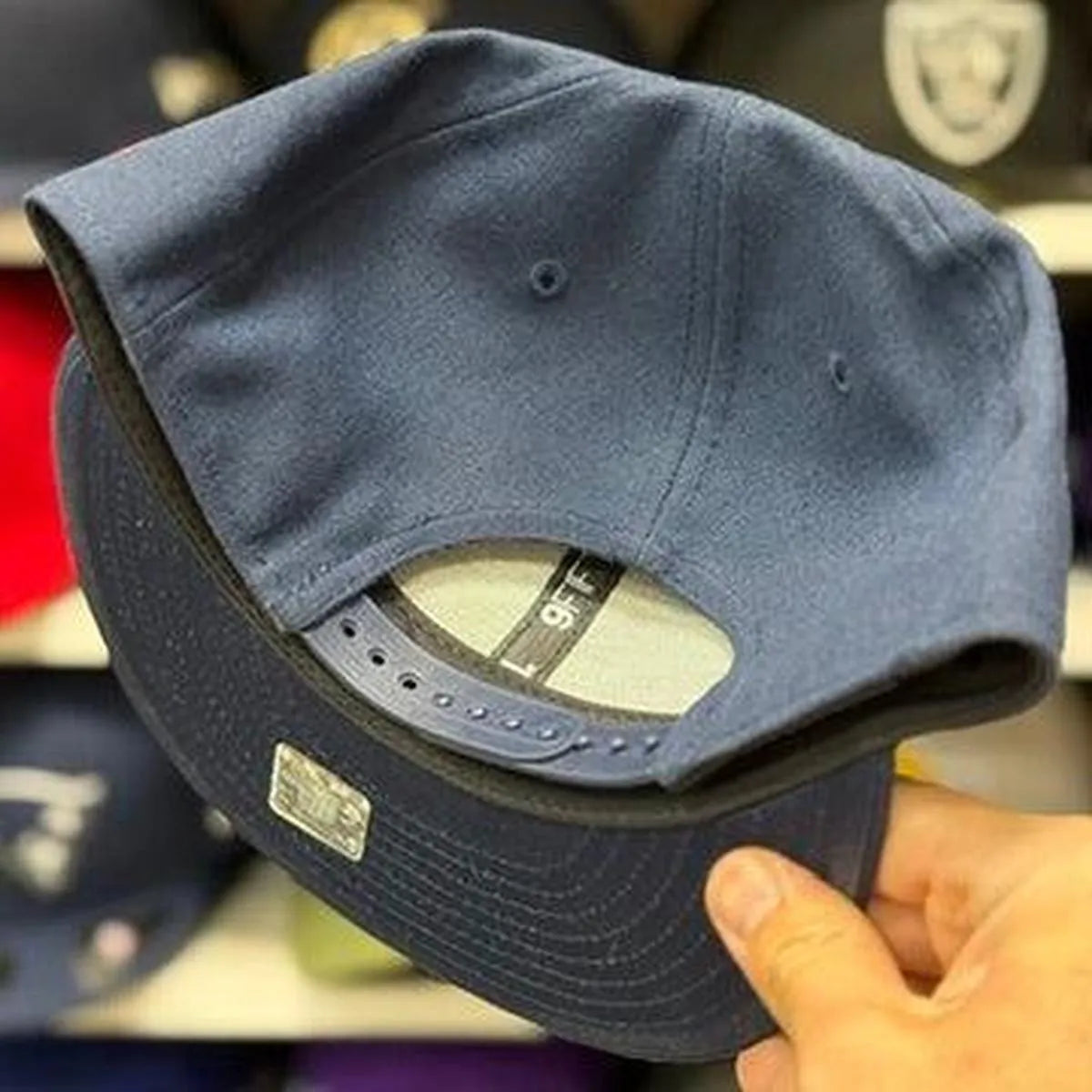 New Era New England Patriots 'Large Logo' Navy/Red 9FIFTY Snapback - Product Image