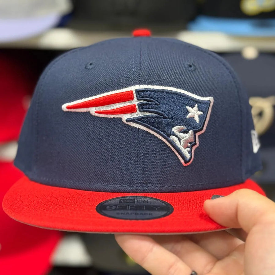 New Era New England Patriots Navy/Red 9FIFTY Snapback - Product Image