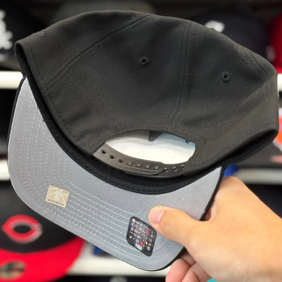 New Era New York Knicks 'Katakana 2x Champions' A-Frame Black 9FIFTY Snapback - Product Image