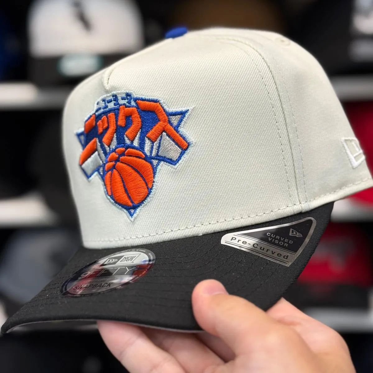 New Era New York Knicks 'Katakana 2x Champions' A-Frame Creme/Black 9FIFTY Snapback - Product Image