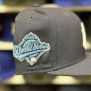 New Era New York Yankees '1996 World Series' Navy 9FIFTY Snapback | Baby Blue Paisley Under Brim - Product Image