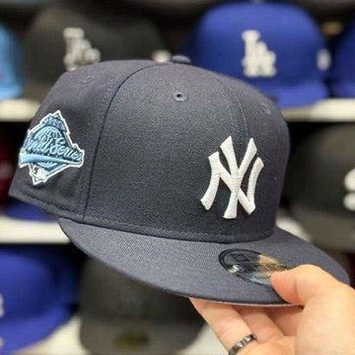 New Era New York Yankees '1996 World Series' Navy 9FIFTY Snapback | Baby Blue Paisley Under Brim - Product Image