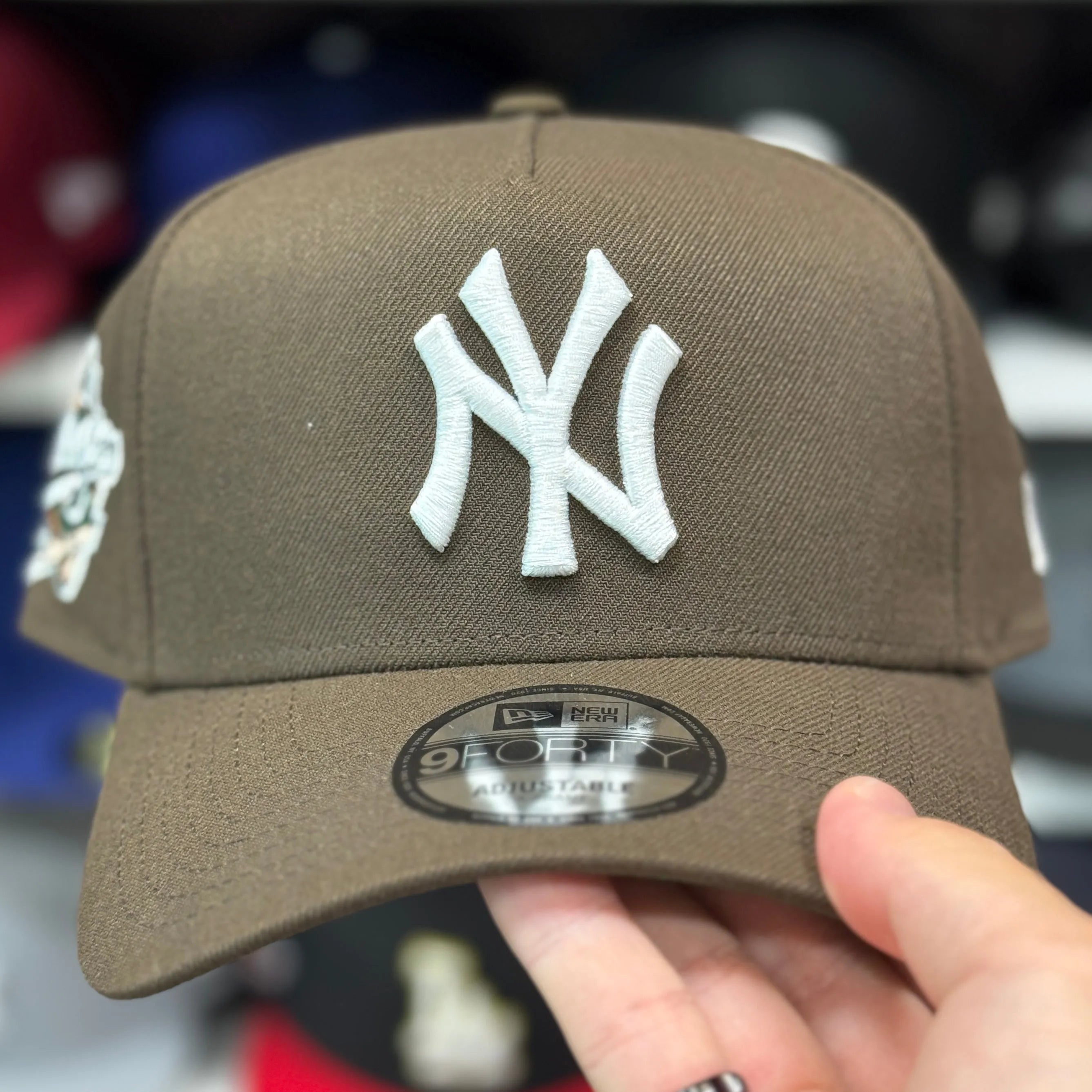 New Era New York Yankees '1998 World Series' A-Frame Brown 9FORTY Snapback - Product Image