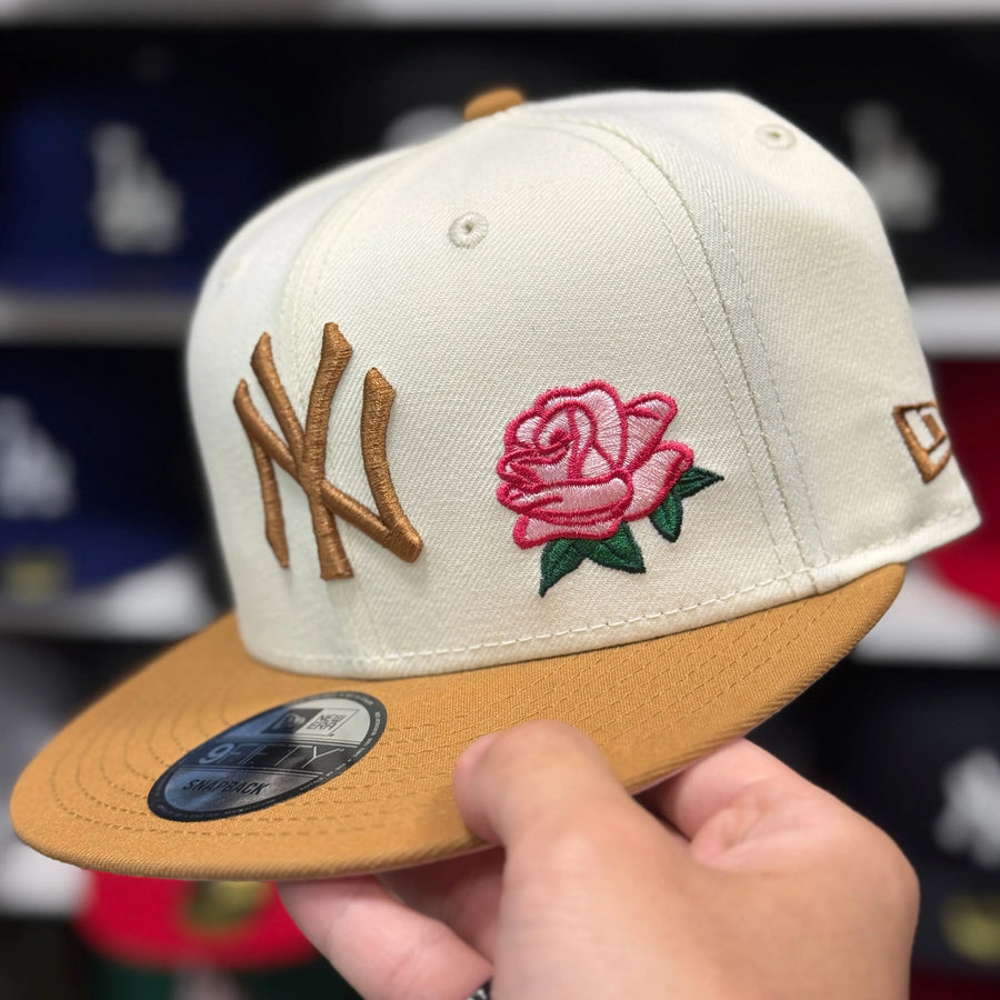 New Era New York Yankees '2009 Inaugural Season' Creme/Tan 9FIFTY Snapback - Product Image