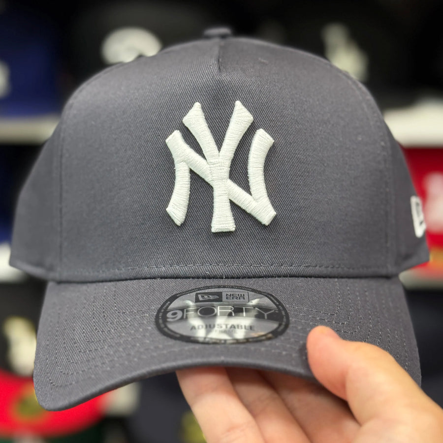 New Era New York Yankees A-Frame Dark Grey 9FORTY Snapback - Product Image