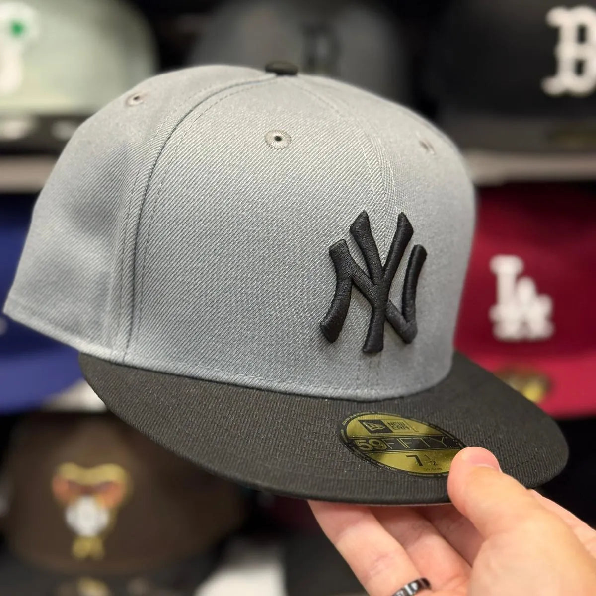 Black 59FIFTY Fitted Hat - Product Image