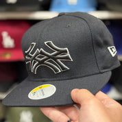 New Era New York Yankees 'Dual Logo' Black 59FIFTY Fitted Hat - Product Image