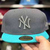 New Era New York Yankees Grey/Turquoise 59FIFTY Fitted Hat - Product Image