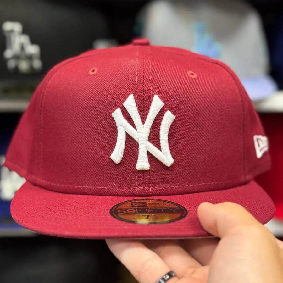 New Era New York Yankees Maroon/White 59FIFTY Fitted Hat - Product Image
