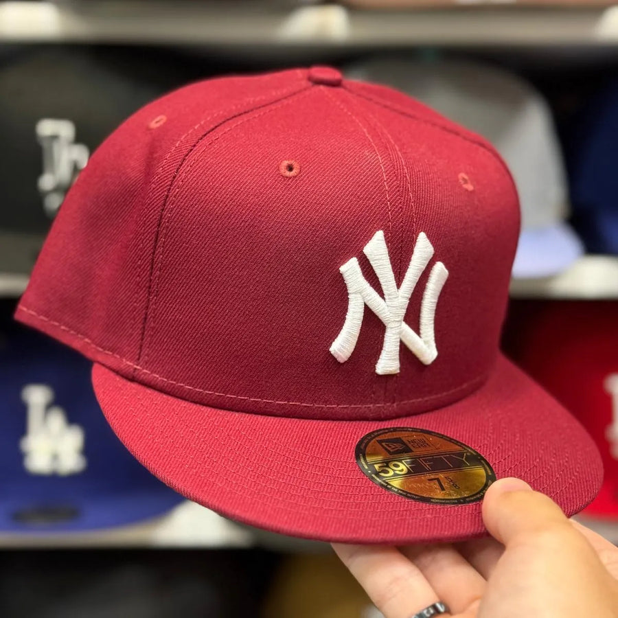 New Era New York Yankees Maroon/White 59FIFTY Fitted Hat - Product Image