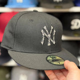 New Era New York Yankees 'Pebble Logo' Black 59FIFTY Fitted Hat
