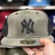 New Era New York Yankees 'Snake Skin' Black 59FIFTY Fitted Hat - Product Image