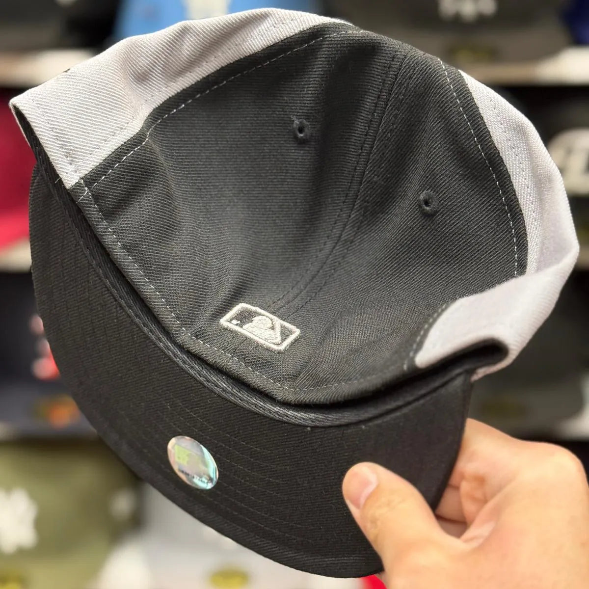 New Era New York Yankees White/Black 59FIFTY Fitted Hat - Product Image