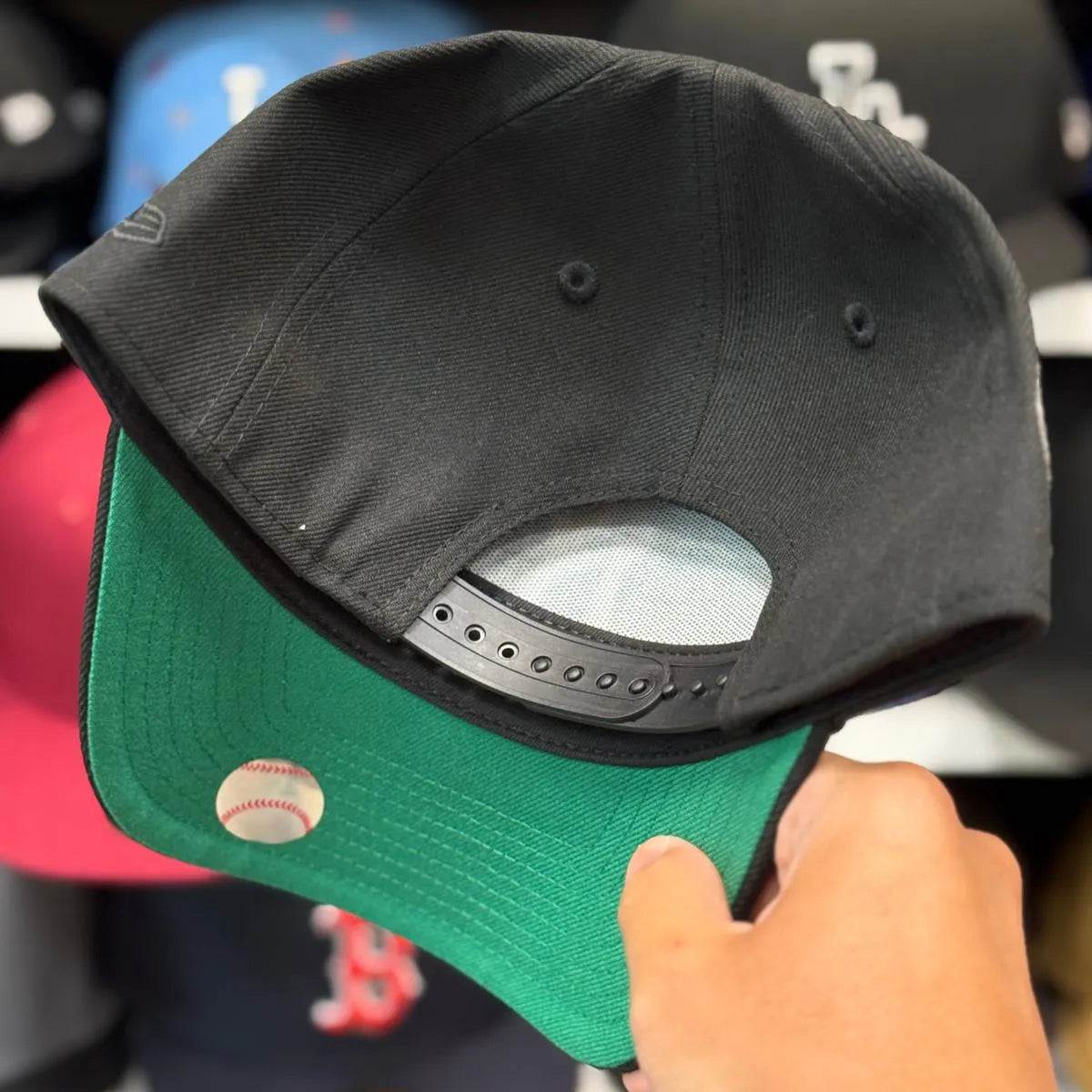 New Era New York Yankees 'World Series' A-Frame Black Gold 9FORTY Snapback | Green Under Brim - Product Image