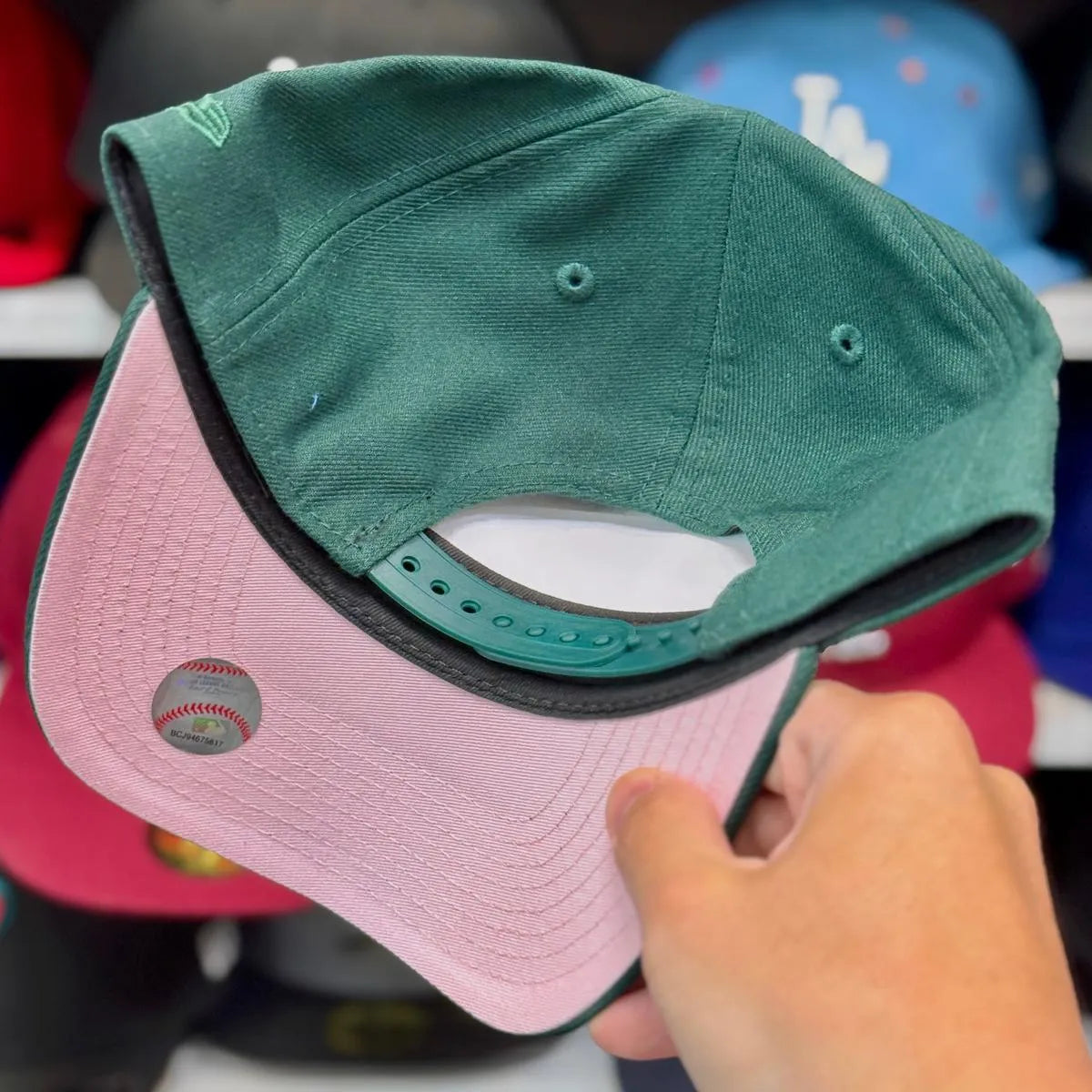 New Era New York Yankees 'World Series' A-Frame Green 9FORTY Snapback | Pink Under-brim - Product Image