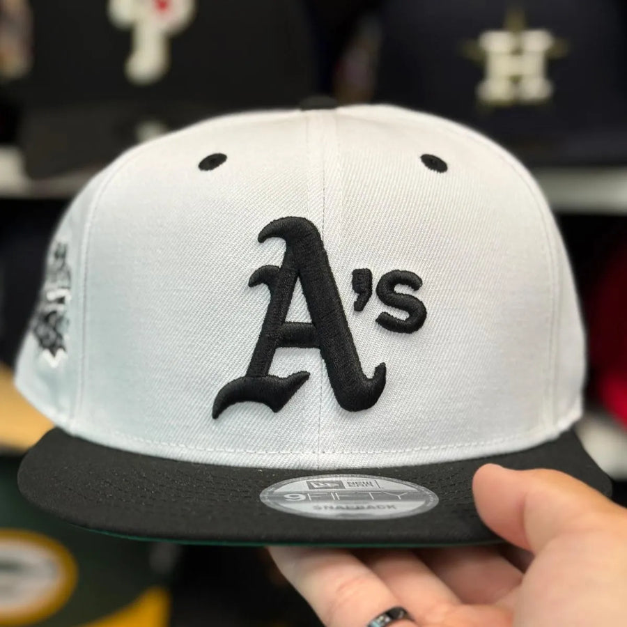 New Era Oakland Athletics 'Battle of the Bay World Series' White/Black 9FIFTY Snapback - Product Image