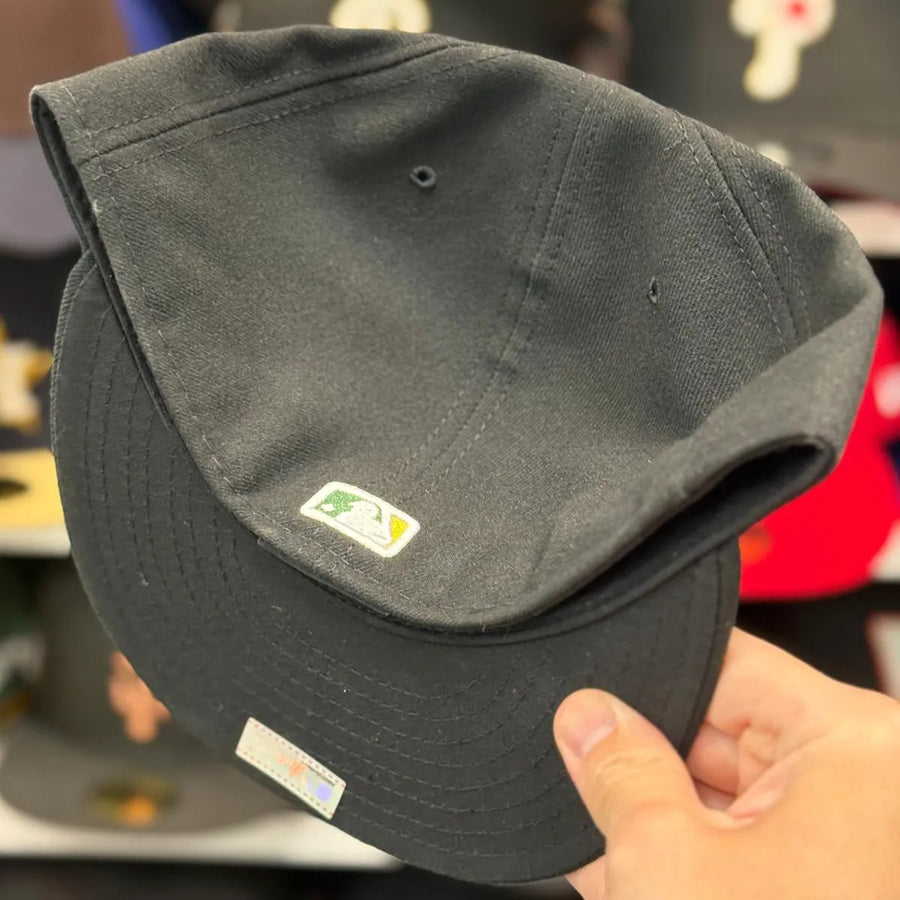 New Era Oakland Athletics Black 59FIFTY Fitted Hat - Product Image