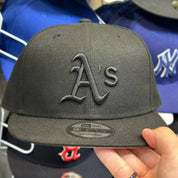 New Era Oakland Athletics Black/Black 9FIFTY Snapback - Product Image