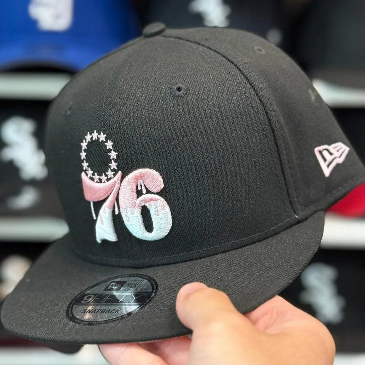 New Era Philadelphia 76ers '3x NBA Champions' Black/Pink 9FIFTY Snapback - Product Image