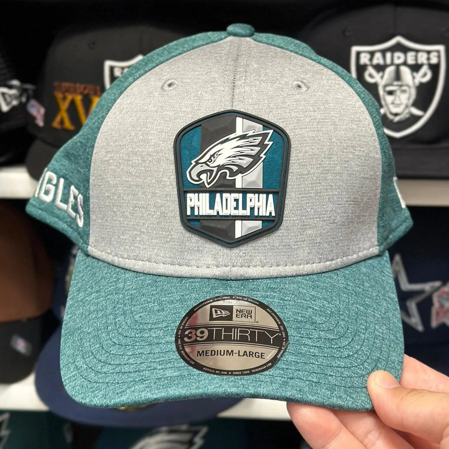 New Era Philadelphia Eagles 39THIRTY Ball Cap Gray/Green - Product Image