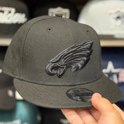 New Era Philadelphia Eagles Black/Black 9FIFTY Snapback - Product Image
