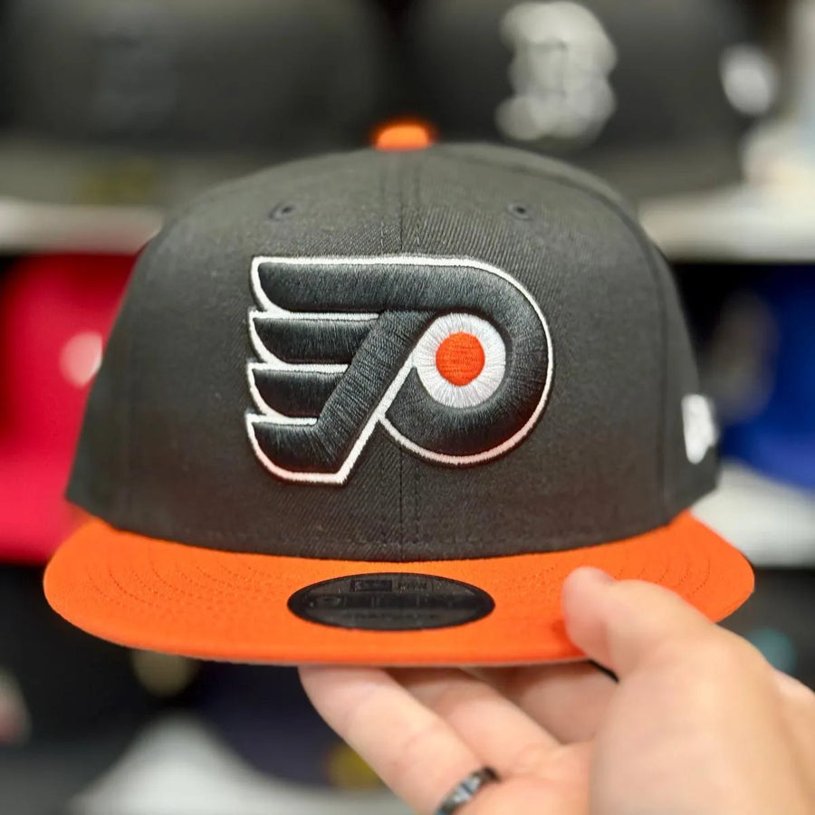 New Era Philadelphia Flyers Black/Orange 9FIFTY Snapback - Product Image