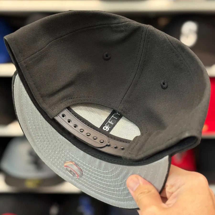 New Era Pittsburgh Pirates Black/Yellow 9FIFTY Snapback - Product Image