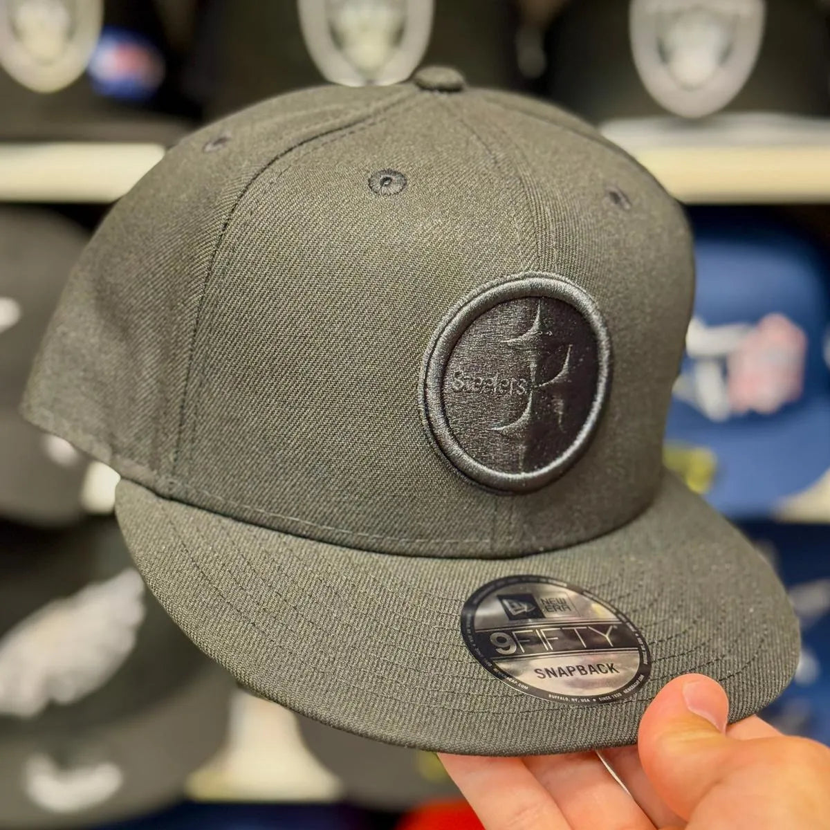 New Era Pittsburgh Steelers Black 9FIFTY Snapback - Product Image