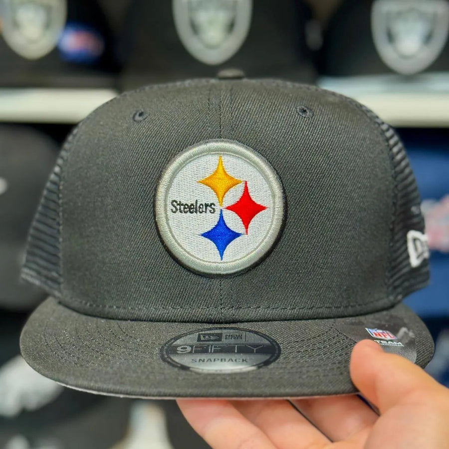 New Era Pittsburgh Steelers Black 9FIFTY Trucker Snapback - Product Image
