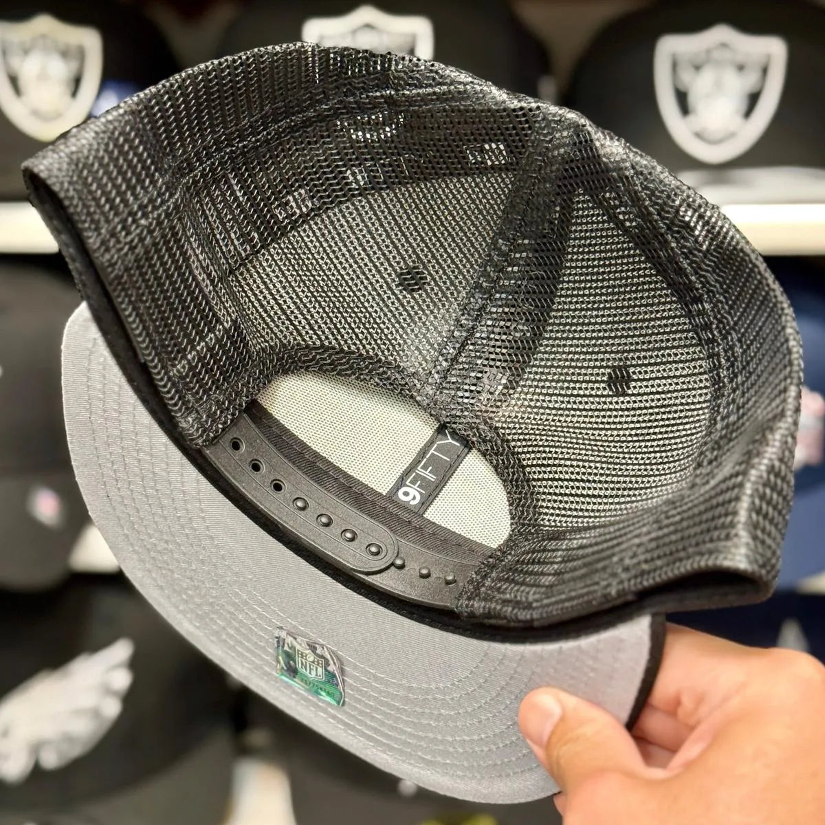 New Era Pittsburgh Steelers Black 9FIFTY Trucker Snapback - Product Image