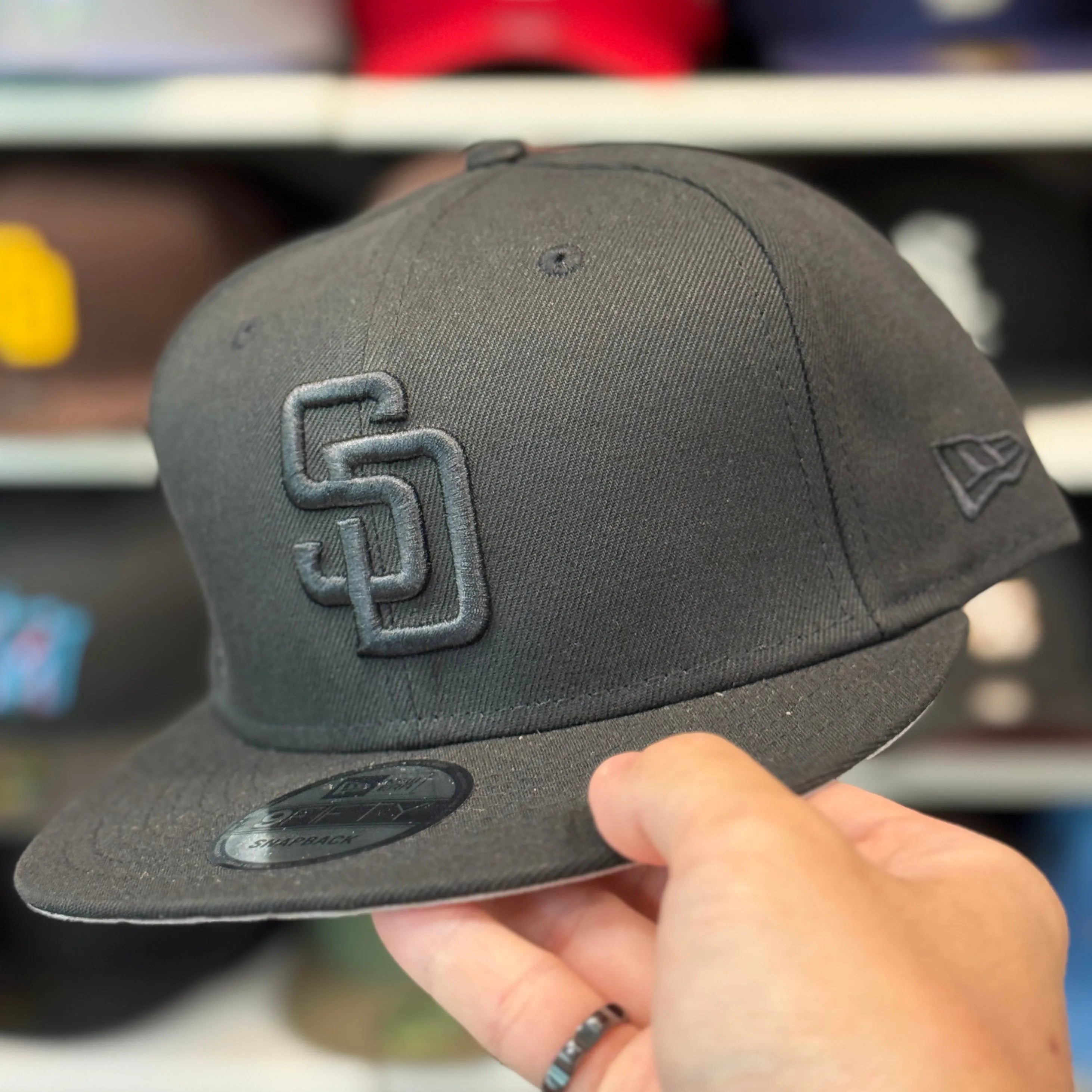 New Era San Diego Padres All Black 9FIFTY Snapback - Product Image