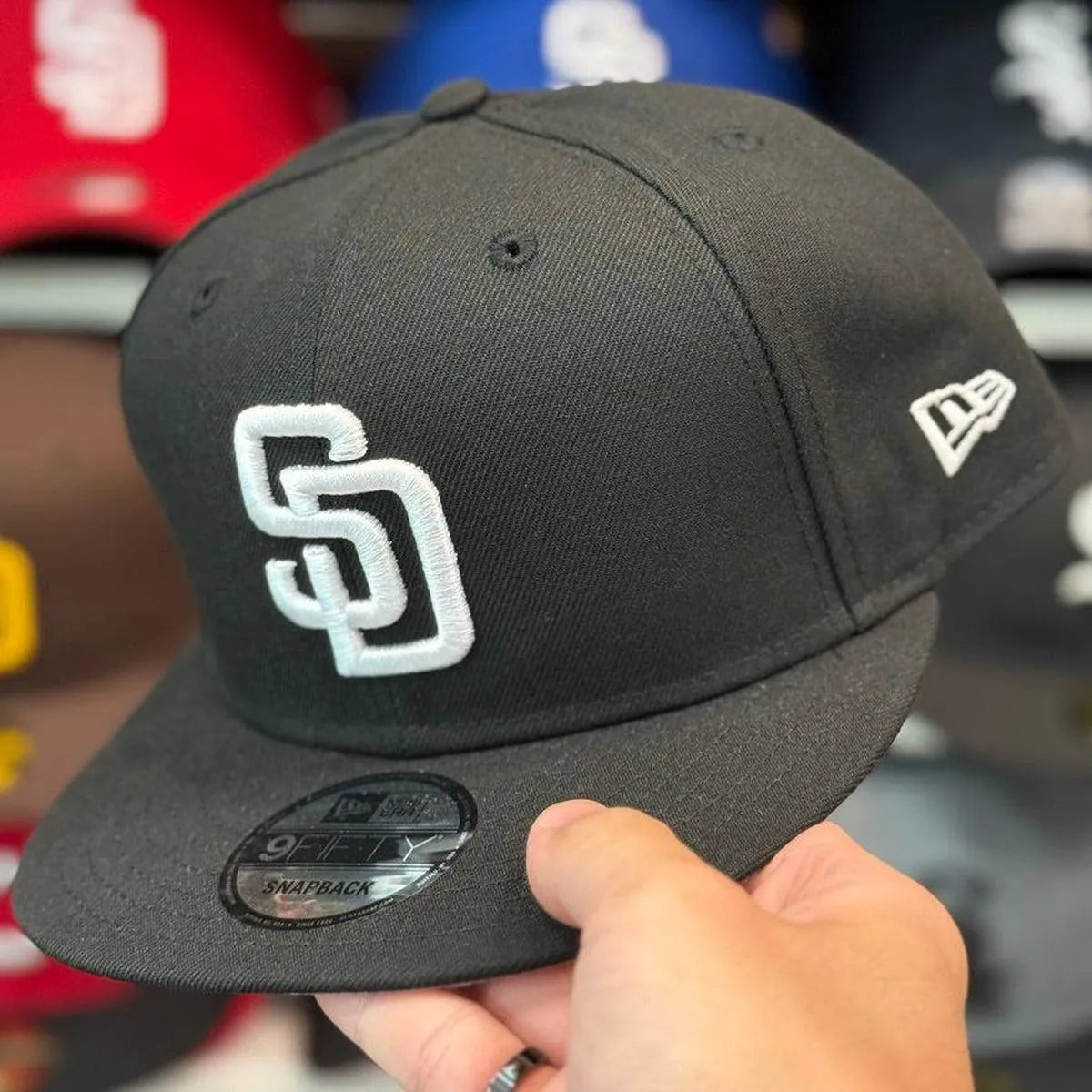 New Era San Diego Padres Black 9FIFTY Snapback - Product Image