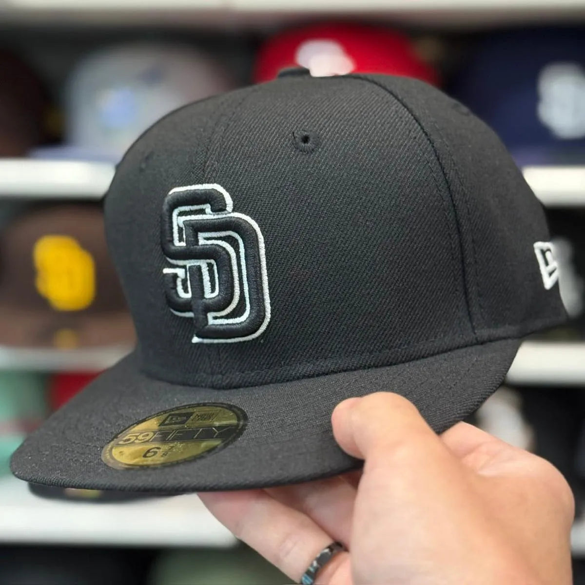 New Era San Diego Padres 'Outline Logo' Black 59FIFTY Fitted Hat - Product Image