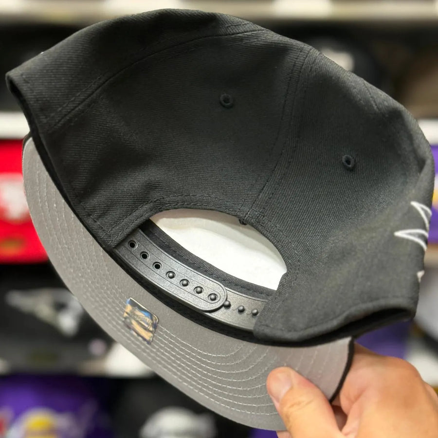 New Era San Jose Sharks 'Script Logo' 9FIFTY Snapback - Product Image