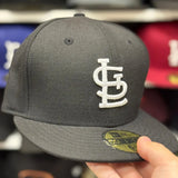 New Era St. Louis Cardinals Black 59FIFTY Fitted Hat