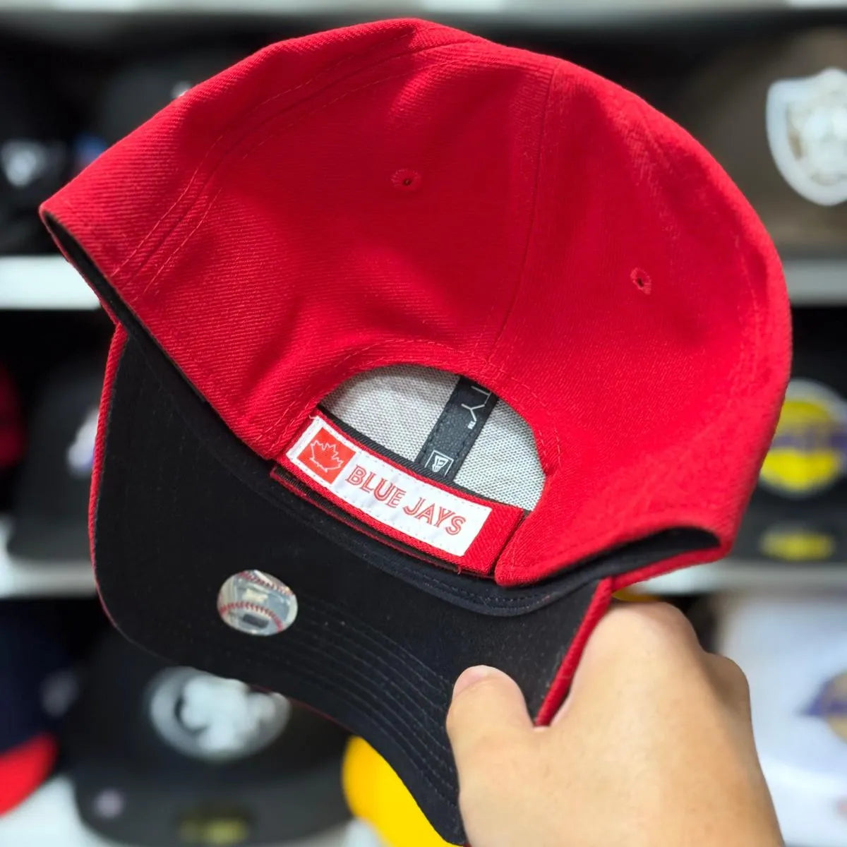 New Era Toronto Blue Jays 'Maple Leaf' Red 9FORTY Baseball Cap - Product Image