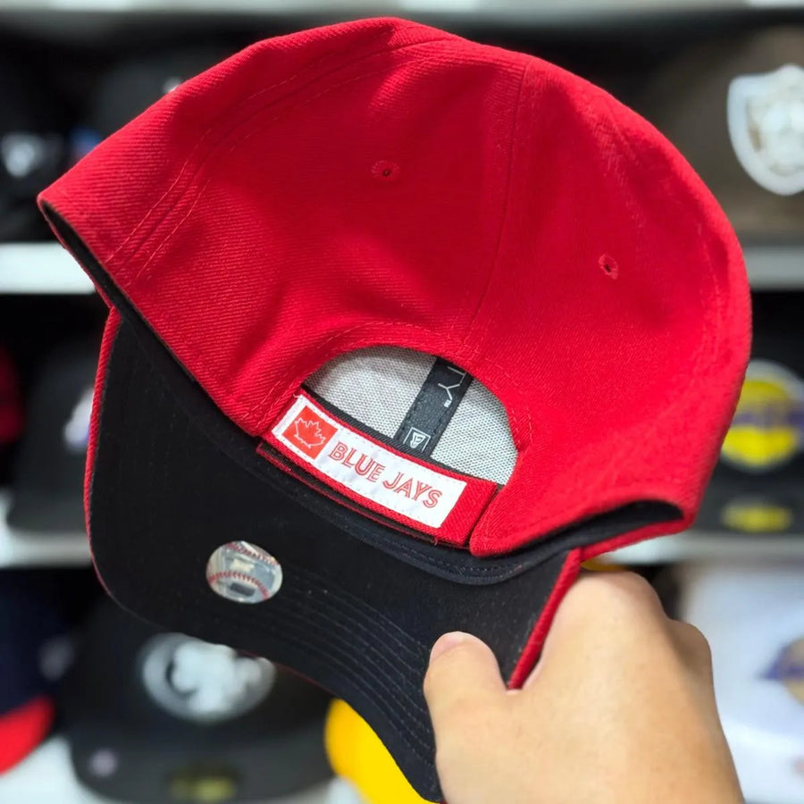 New Era Toronto Blue Jays 'Maple Leaf' Red 9FORTY Baseball Cap - Product Image